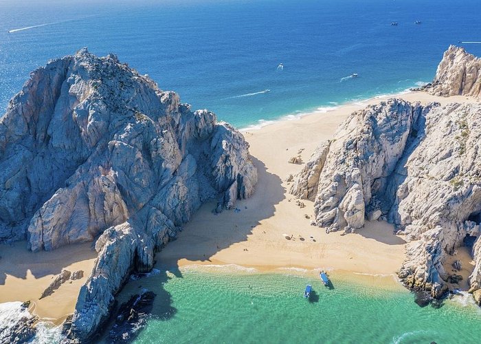 Playa del Amor (Lover’s Beach) - Boat Rentals Los Cabos