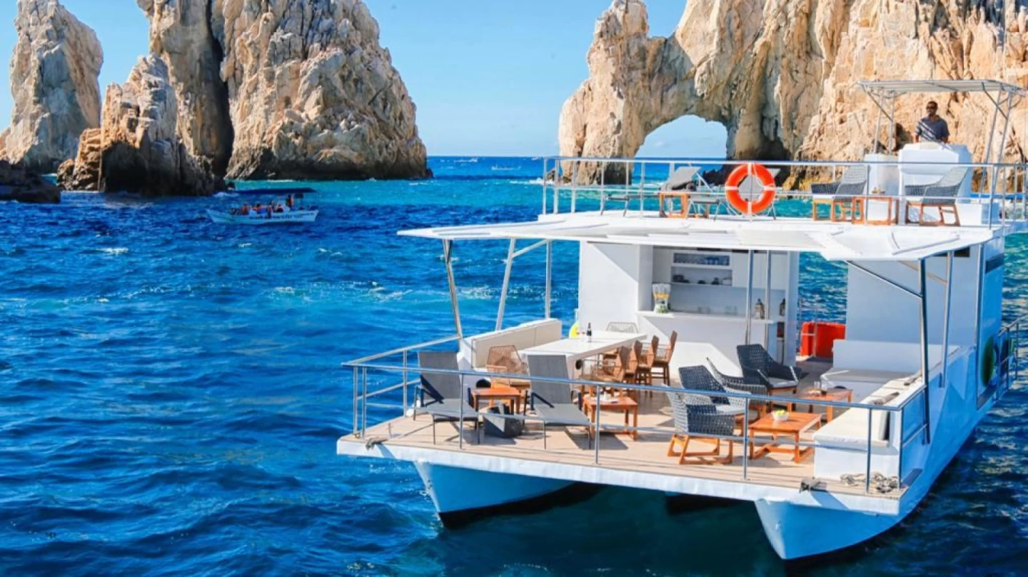 Rent Manta VIP Custom 40 Catamaran in Cabo San Lucas