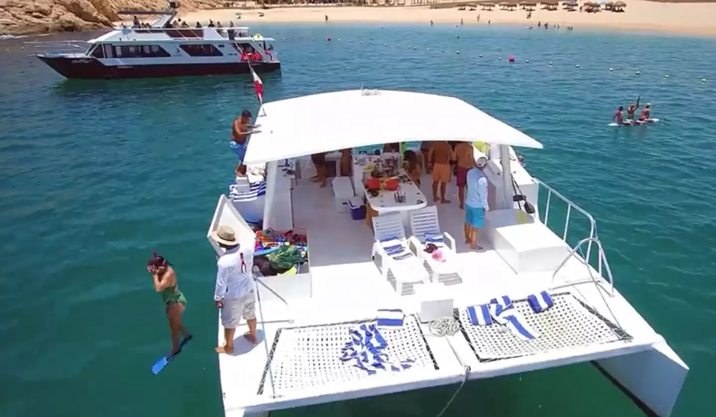 Rent La Gringa Catamaran in Cabo San Lucas – 40ft with Captain