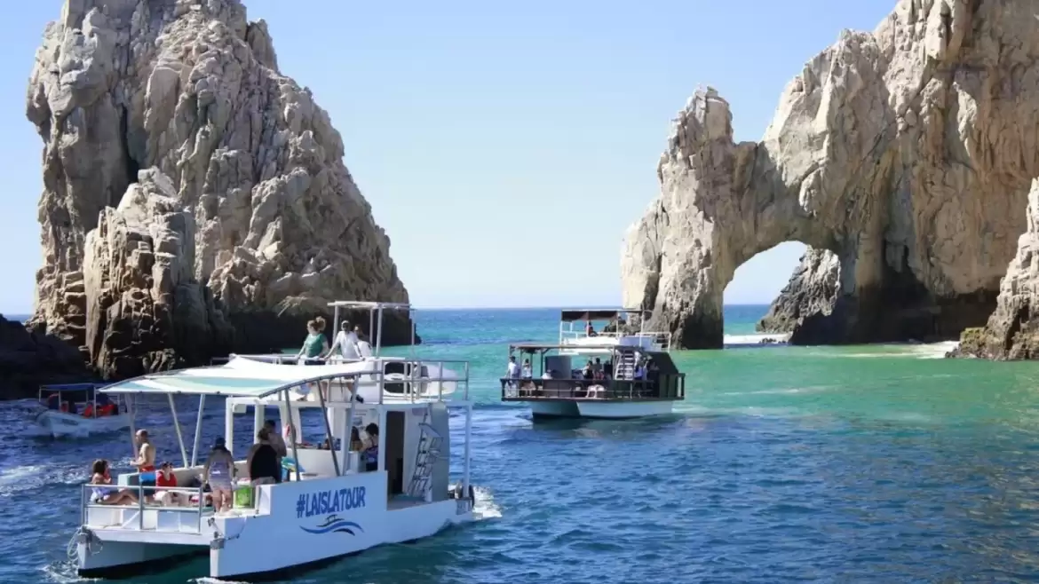 Los Cabos Tour Package: Where Yacht Charters Can Take You