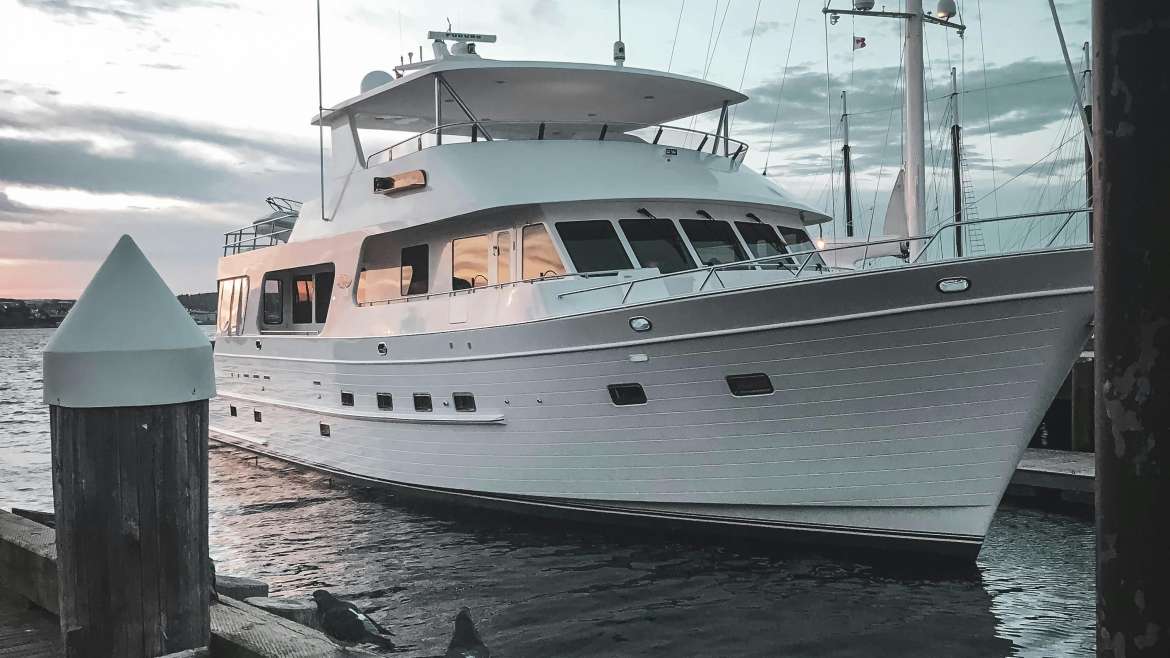 Team Building Yacht Experience in Los Cabos for Unforgettable Corporate Retreats