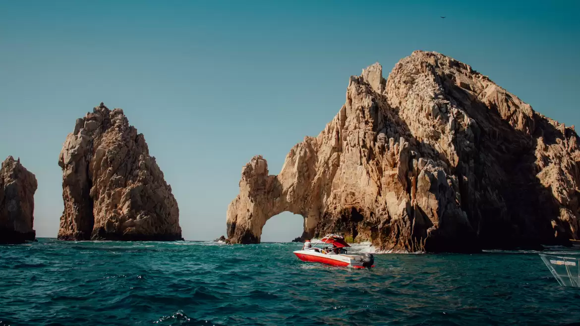 Why Book a Catamaran Rental in Los Cabos? 7 Reasons